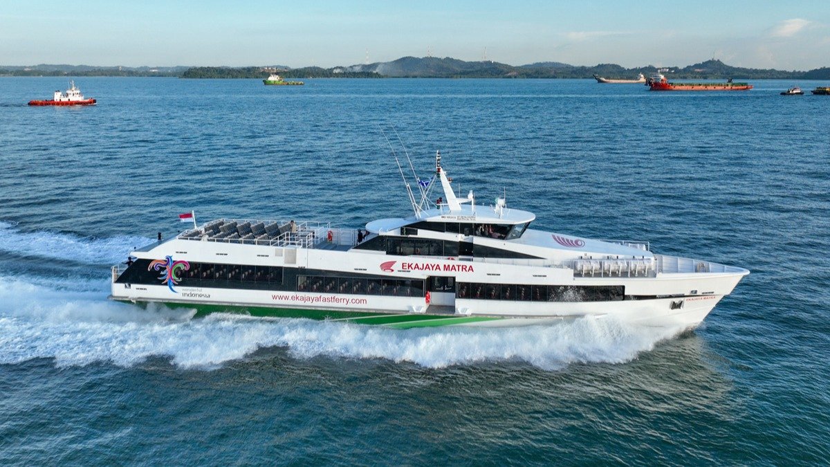 Ekajaya Fast Ferry (2)