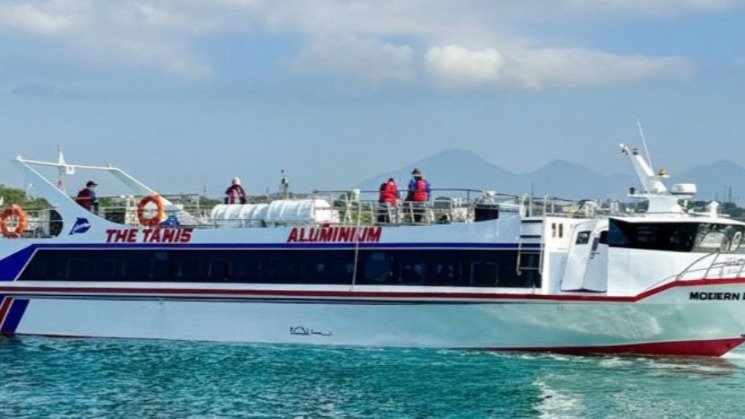 The Tanis Fast Boat MB-GT